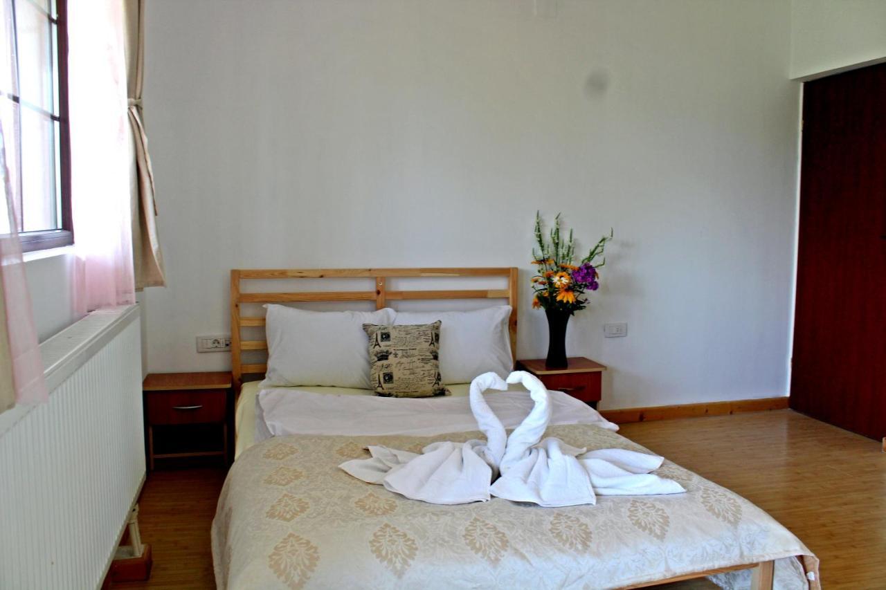 Anuta Hotel Breaza  Bagian luar foto