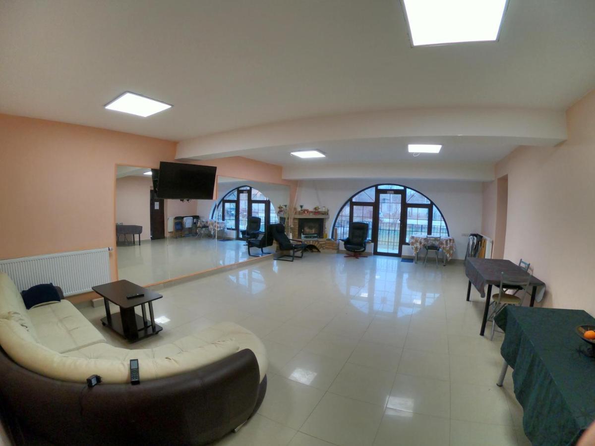 Anuta Hotel Breaza  Bagian luar foto